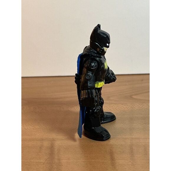 Fisher Price Imaginext DC Super Friends Batman Black Armor Figure Justice League - Picture 4 of 6